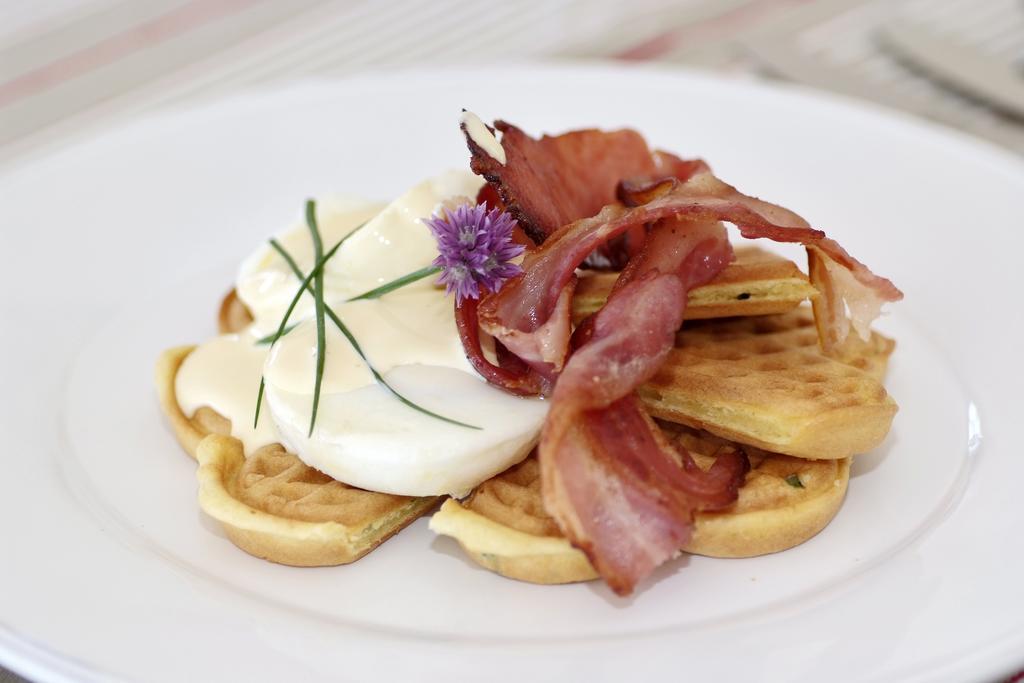 L'Abri Bed And Breakfast Akaroa Ngoại thất bức ảnh