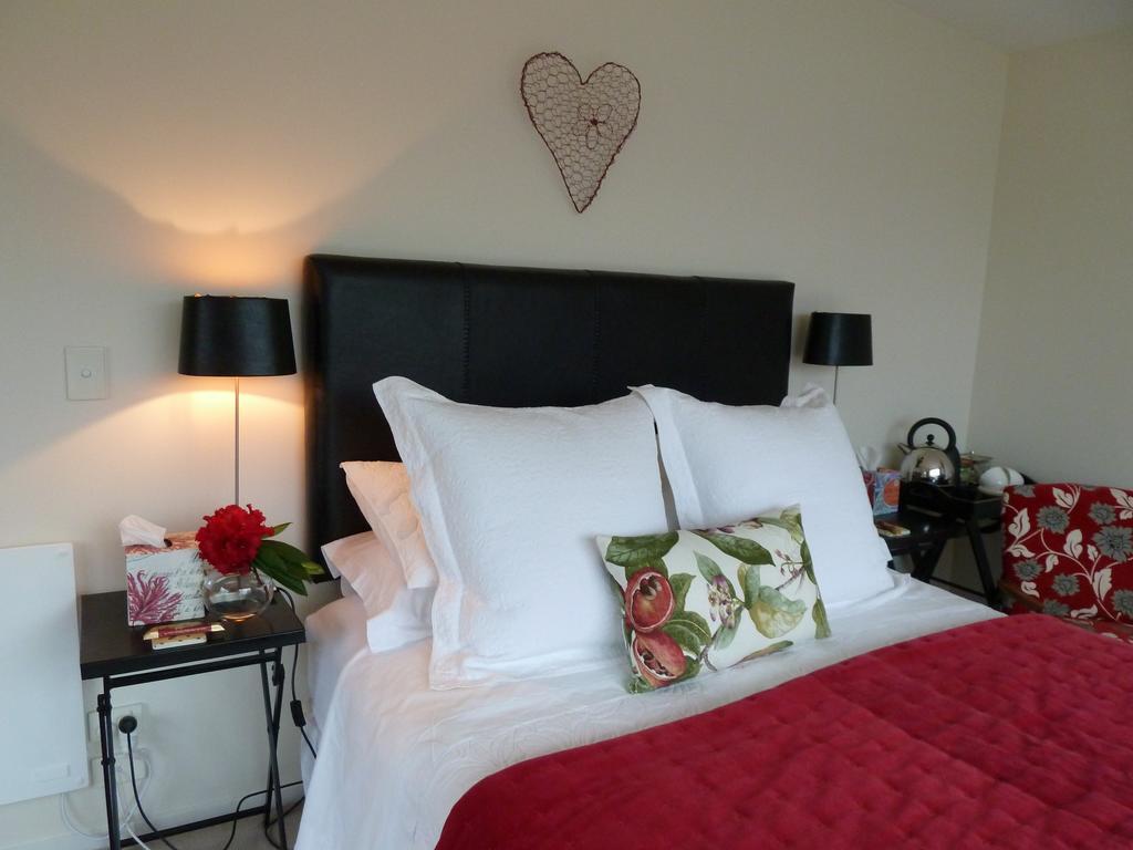 L'Abri Bed And Breakfast Akaroa Phòng bức ảnh