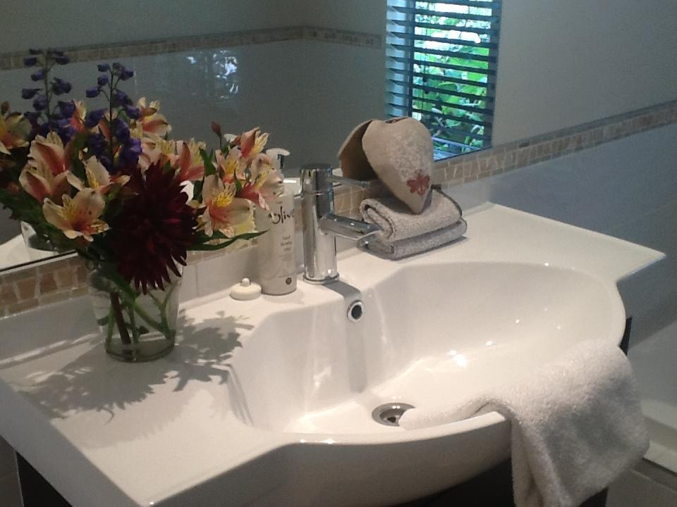 L'Abri Bed And Breakfast Akaroa Ngoại thất bức ảnh