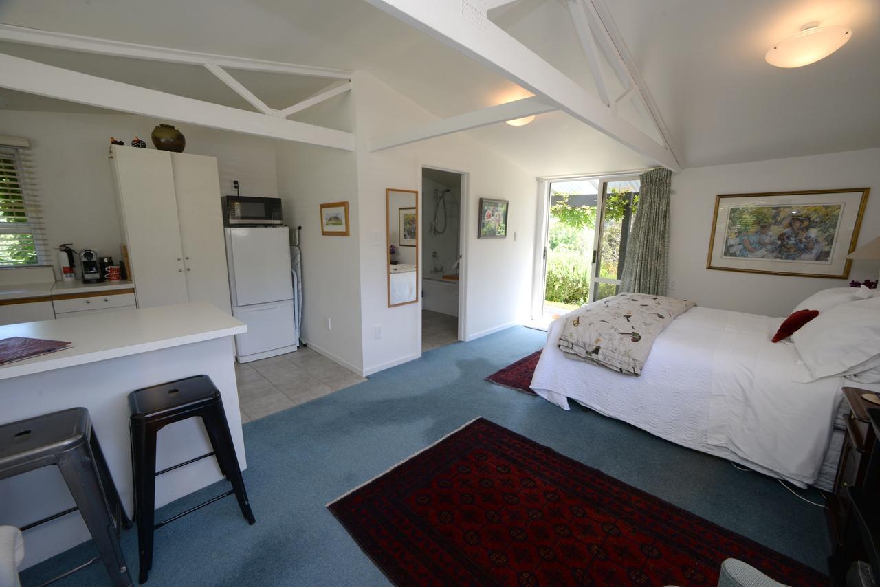 L'Abri Bed And Breakfast Akaroa Ngoại thất bức ảnh