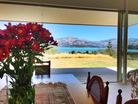 L'Abri Bed And Breakfast Akaroa Ngoại thất bức ảnh
